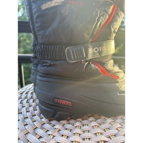 Sorel Womens Snow Boots Size 6 Red & Black With Insulated inserts, Slip On 01831 - Picture 2 of 16